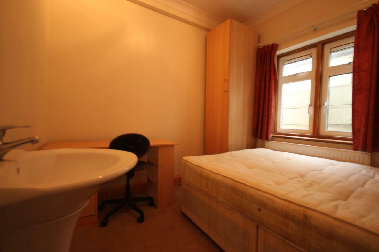 Draycott Bed and Breakfast Londen Buitenkant foto
