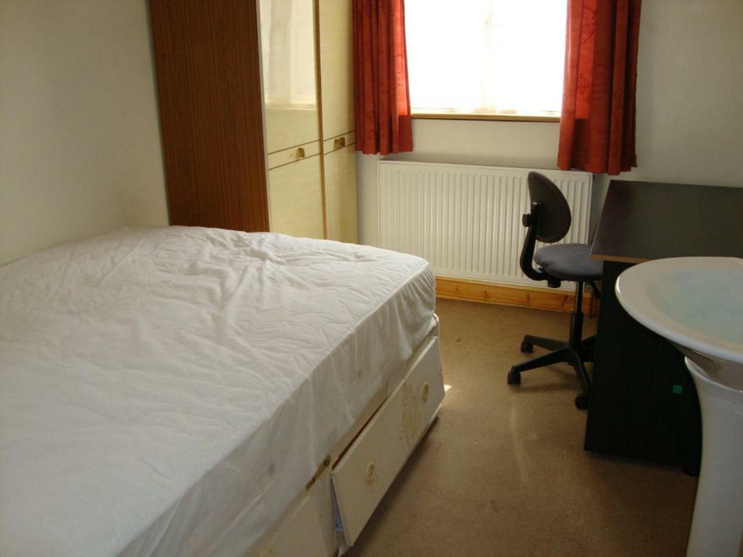 Draycott Bed and Breakfast Londen Buitenkant foto